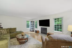 175 Rolling Green, Middletown, CT 06457 - Photo 15