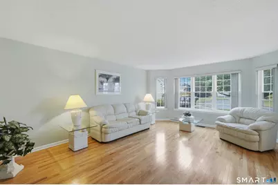 175 Rolling Green, Middletown, CT 06457 - Photo 5