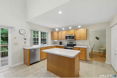 175 Rolling Green, Middletown, CT 06457 - Photo 13