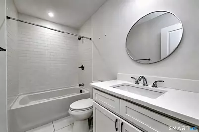 1686 Litchfield Turnpike #B, Woodbridge, CT 06525 - Photo 39