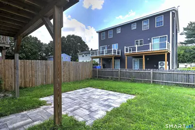 1686 Litchfield Turnpike #B, Woodbridge, CT 06525 - Photo 3