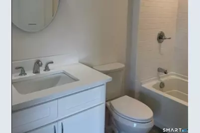 1686 Litchfield Turnpike #B, Woodbridge, CT 06525 - Photo 13