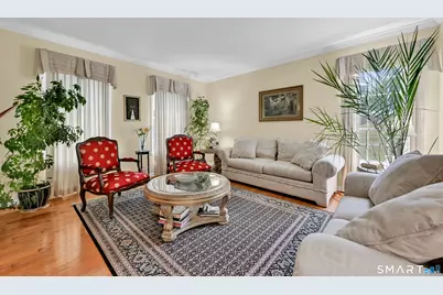 36 Independence Circle #36, Middlebury, CT 06762 - Photo 3