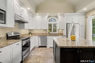 78 Chestnut Hill Rd, Trumbull, CT 06611 - Photo 3