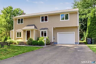 78 Chestnut Hill Road, Trumbull, CT 06611 - Photo 1