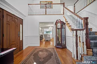 12 Settlers Trail, Darien, CT 06820 - Photo 5
