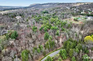 25 Breezy Knoll, Avon, CT 06001 - Photo 5