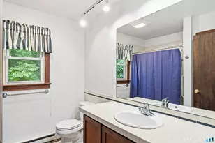 14 Saw Mill Rd, Newtown, CT 06470 - Photo 15