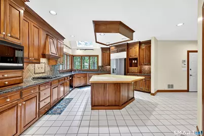 3 Eton Place, Farmington, CT 06032 - Photo 17