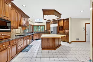 3 Eton Pl, Farmington, CT 06032 - Photo 17