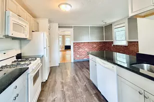 24 Northill St, Stamford, CT 06907 - Photo 7