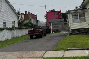 111 Otis St, Hartford, CT 06114 - Photo 23
