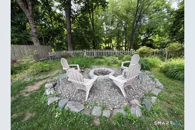 102 Old Barn Road West, Stamford, CT 06905 - Photo 13