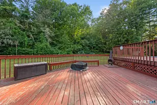 1079 Hopmeadow St, Simsbury, CT 06070 - Photo 19