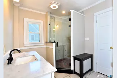 33 Roy Street, Enfield, CT 06082 - Photo 11