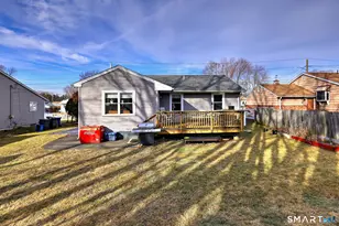 46 Aircraft Rd, West Haven, CT 06516 - Photo 5
