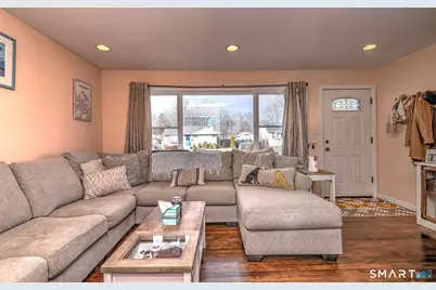 46 Aircraft Road, West Haven, CT 06516 - Photo 13