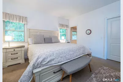 70 Kellogg Street, Brookfield, CT 06804 - Photo 13