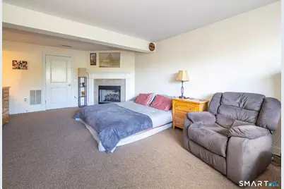 70 Kellogg Street, Brookfield, CT 06804 - Photo 17