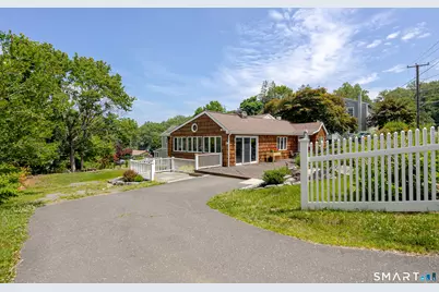 10 Baxter Street, Danbury, CT 06811 - Photo 35