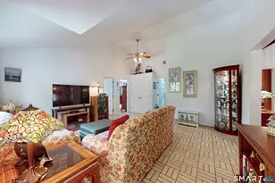 10 Baxter St, Danbury, CT 06811 - Photo 25