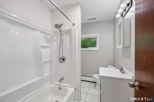 80 Grilleytown Rd, Waterbury, CT 06704 - Photo 9