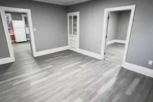 3 Oak Ave, Enfield, CT 06082 - Photo 9
