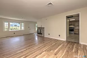 424 Cedar Ln, Cheshire, CT 06410 - Photo 5