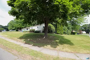 108 Glenwood Dr, Plainville, CT 06062 - Photo 3