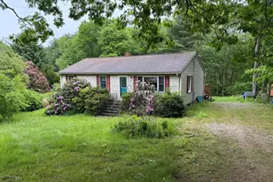 529 E Thompson Rd, Thompson, CT 06277 - Photo 1