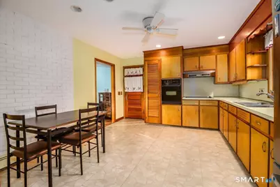 7 Mohawk Circle, Danbury, CT 06811 - Photo 7