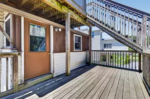28 Moss St, Stonington, CT 06379 - Photo 7