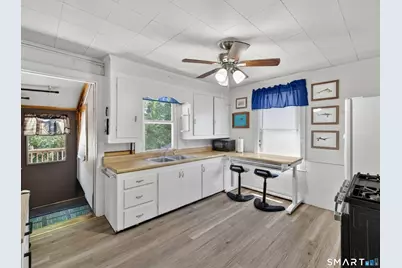 28 Moss Street, Stonington, CT 06379 - Photo 23