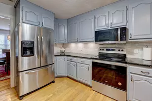 11 Lexington Rd, Avon, CT 06001 - Photo 11