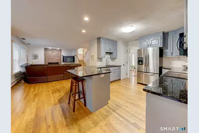 11 Lexington Road, Avon, CT 06001 - Photo 9
