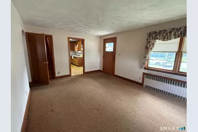 12 Swan Avenue, Wallingford, CT 06492 - Photo 5