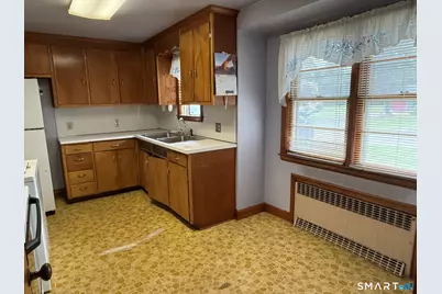 12 Swan Avenue, Wallingford, CT 06492 - Photo 7