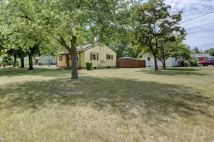 63 Darien Dr, Windsor Locks, CT 06096 - Photo 3
