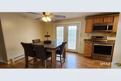7 Sunnieside Court, Waterford, CT 06385 - Photo 9