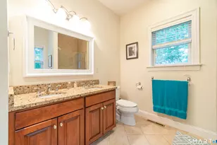 1004 Maple St, Rocky Hill, CT 06067 - Photo 23