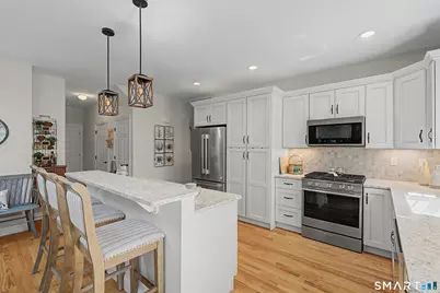 211 Meadow Brook Road #211, Oxford, CT 06478 - Photo 9