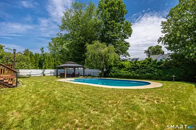 124 Pasadena Avenue, Stratford, CT 06614 - Photo 33