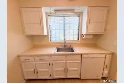 215 Foxwood Lane #215, Milford, CT 06461 - Photo 11