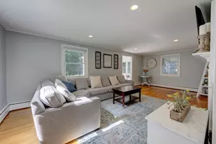165 Stillwold Dr, Wethersfield, CT 06109 - Photo 7