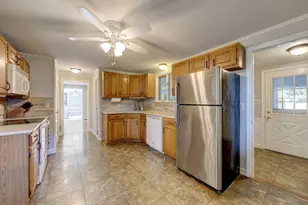 165 Stillwold Dr, Wethersfield, CT 06109 - Photo 15