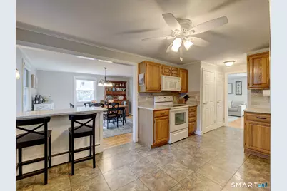 165 Stillwold Drive, Wethersfield, CT 06109 - Photo 3
