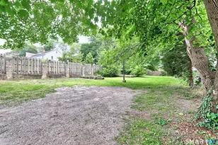 21 Hawkins St, Derby, CT 06418 - Photo 27