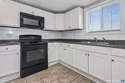 21 Hawkins Street #3, Derby, CT 06418 - Photo 9