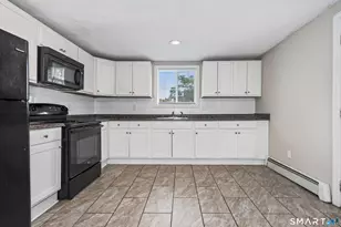 21 Hawkins St, Derby, CT 06418 - Photo 7