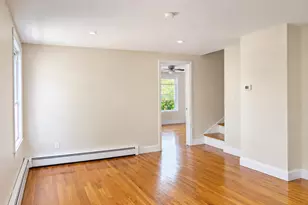 37 Elm St, Meriden, CT 06450 - Photo 3